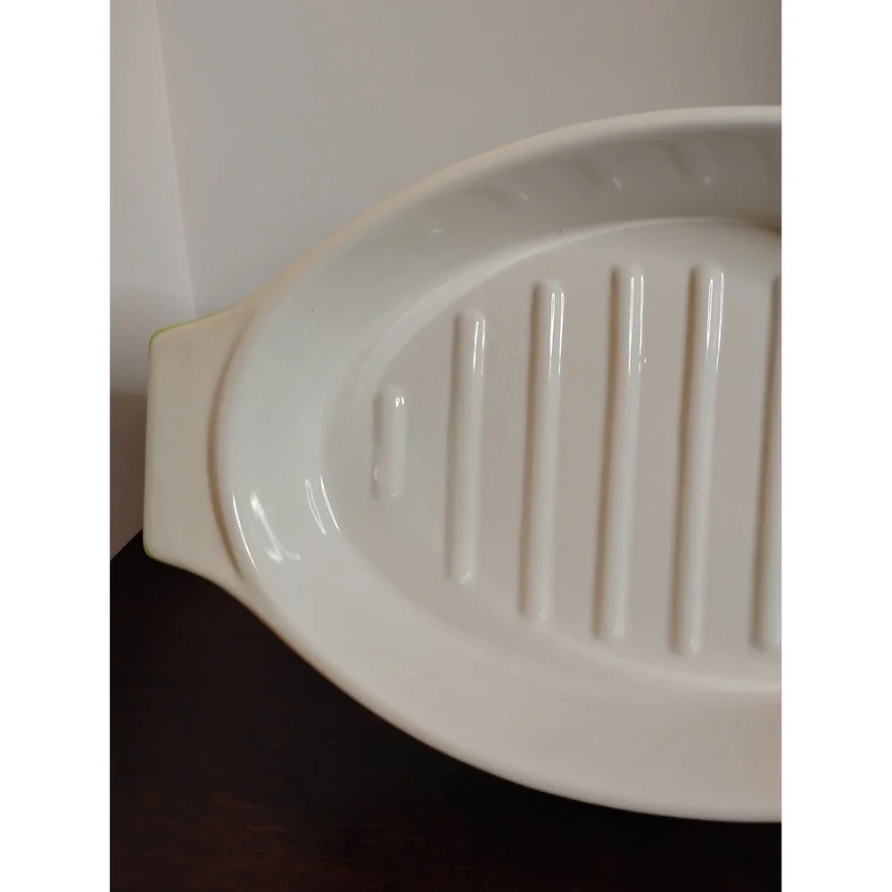 Vintage Pyrex Lime Green Oval Casserole Dish 043 1.5 Quart Chartreuse MCM